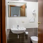 Emmaus Hotel