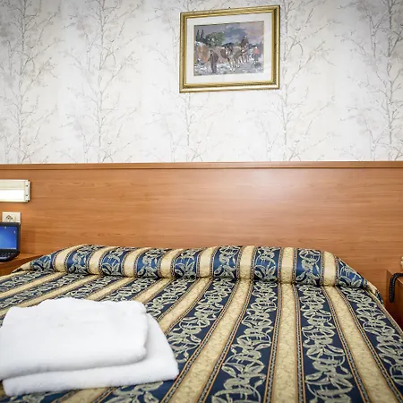 马忤斯酒店 3* 罗马