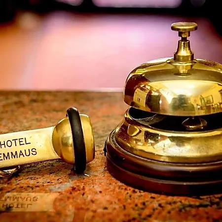 Emmaus Hotel 3*