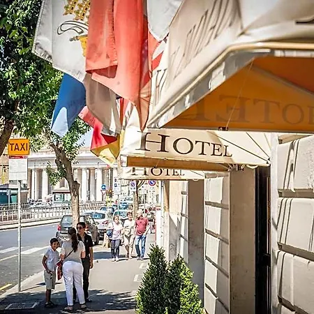 Hotel Emmaus Roma