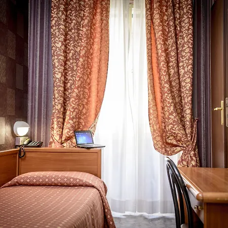 Hotel Emmaus 3*